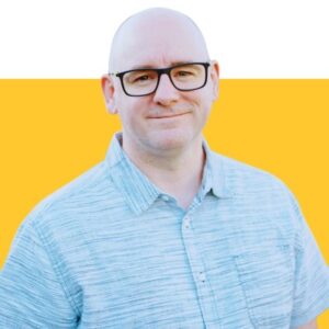 Purple microphone with a video icon on a green background with sound waves.